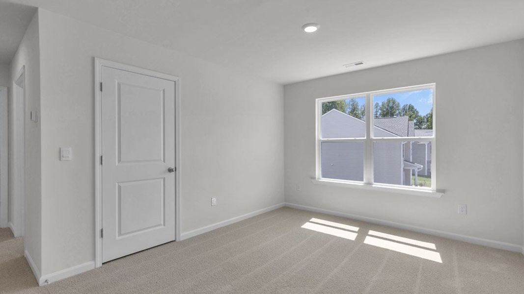 Spacious, unfurnished interior of a new home in Middleton, Greensboro (Image 29).