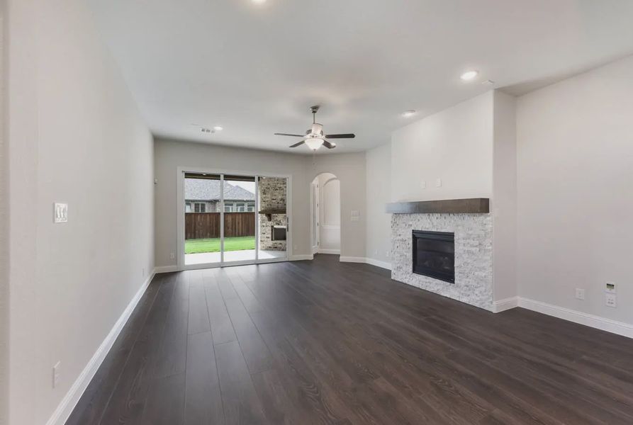 Representative unfurnished interior of a home built from the Pershing by Chesmar Homes in Trinity Falls, McKinney (Image 6).
