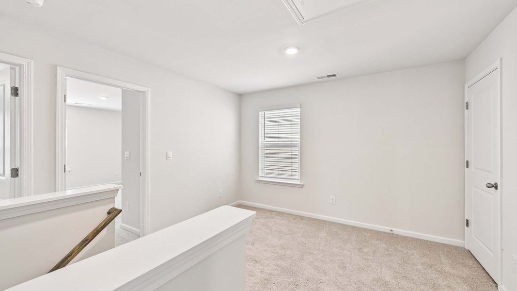 Spacious, unfurnished interior of a new home in The Hamptons at Hickory, Hickory (Image 18).