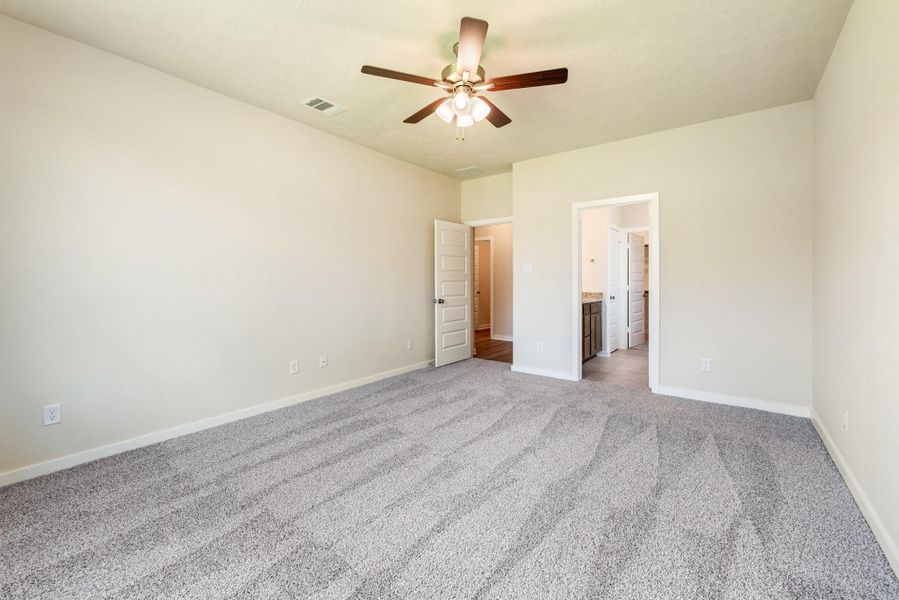 Spacious, unfurnished interior of a new home in , Brenham (Image 37). Spacious, unfurnished interior of a new home in , Brenham (Image 37).