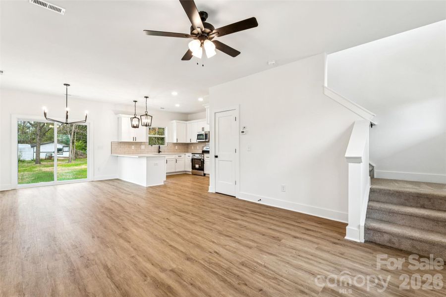 Spacious, unfurnished interior of a new home in , Rock Hill (Image 11).
