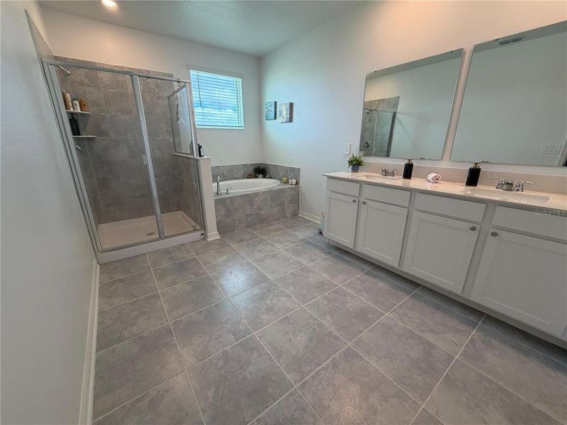 Furnished interior view inside a new home in , Davenport (Image 23). Furnished interior view inside a new home in , Davenport (Image 23).