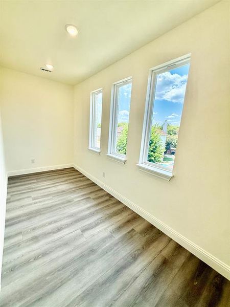 Spacious, unfurnished interior of a new home in , Grand Prairie (Image 27). Spacious, unfurnished interior of a new home in , Grand Prairie (Image 27).