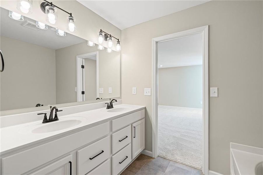 Furnished interior view inside a new home in Twin Lakes, Braselton (Image 11).