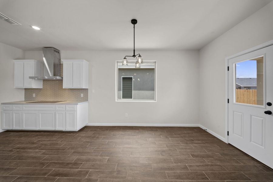 Spacious, unfurnished interior of a new home in Paloma Ranch, Harlingen (Image 13).