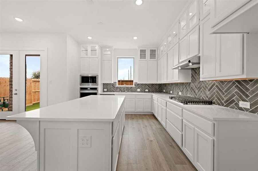 Image 21 of the Towne Lake community in Cypress, TX.