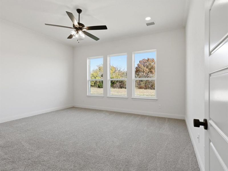 Spacious, unfurnished interior of a new home in Silver Sage Farm, Weatherford (Image 19).