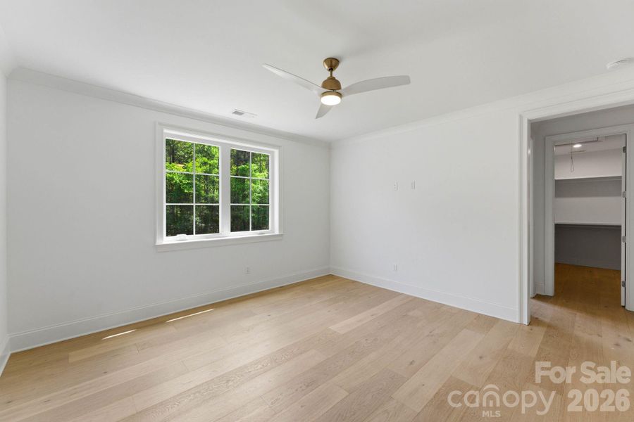 Spacious, unfurnished interior of a new home in , Davidson (Image 20).