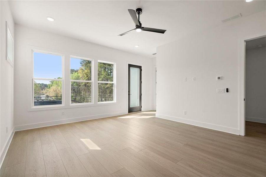 Spacious, unfurnished interior of a new home in The Gathering – Alpharetta, Alpharetta (Image 44).