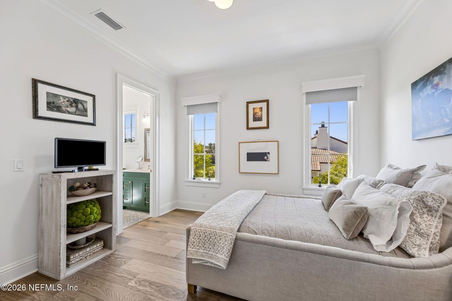 Furnished interior view inside a new home in , Jacksonville (Image 52).