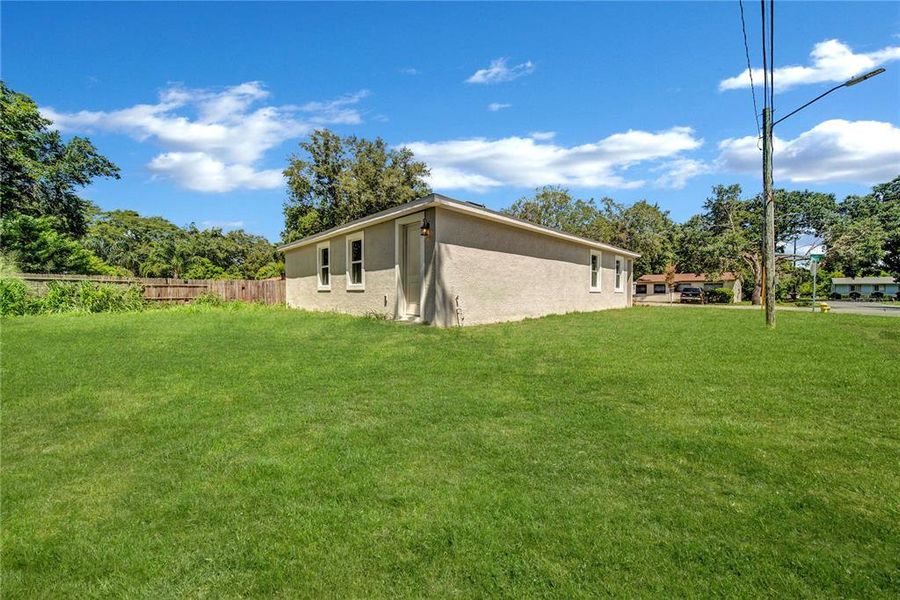 Front exterior of a new home in , Winter Garden, FL, highlighting curb appeal (Image 19).