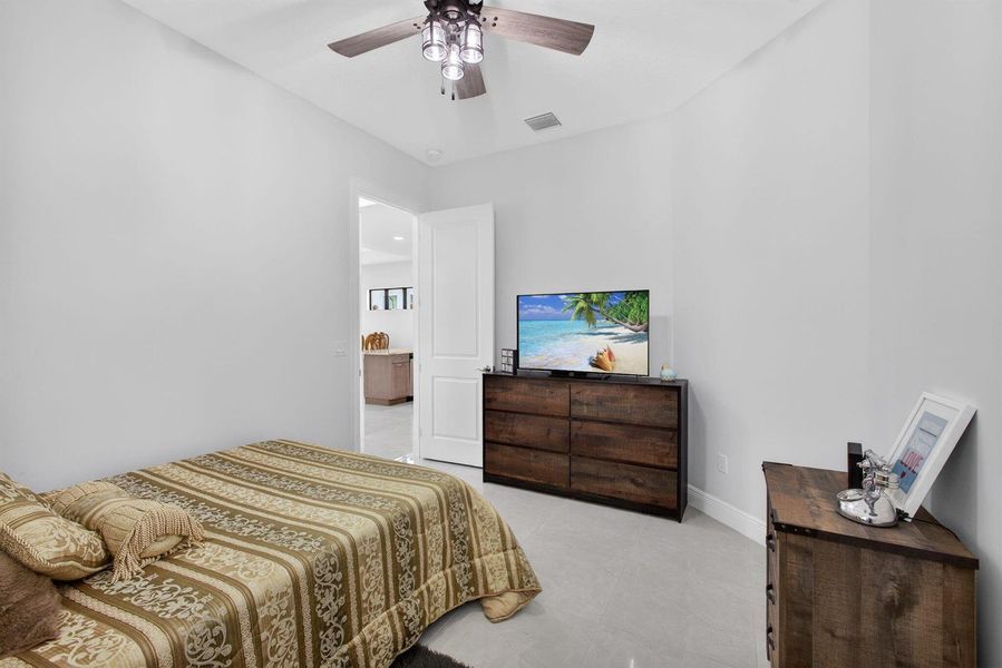 32-web-or-mls-5D1A4693 32-web-or-mls-5D1A4693