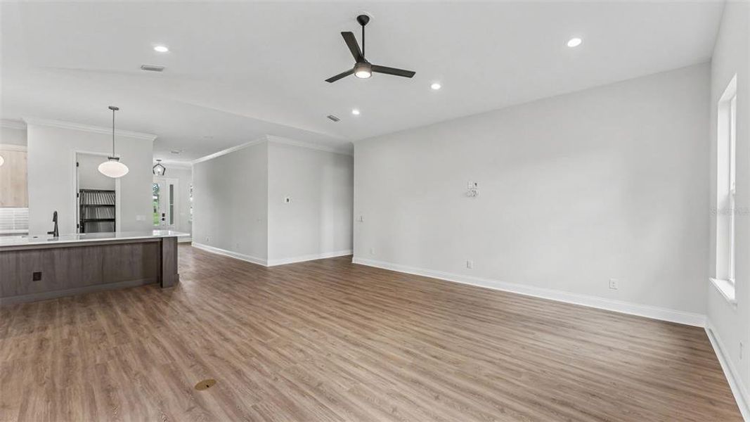 Spacious, unfurnished interior of a new home in , Lakeland (Image 29).
