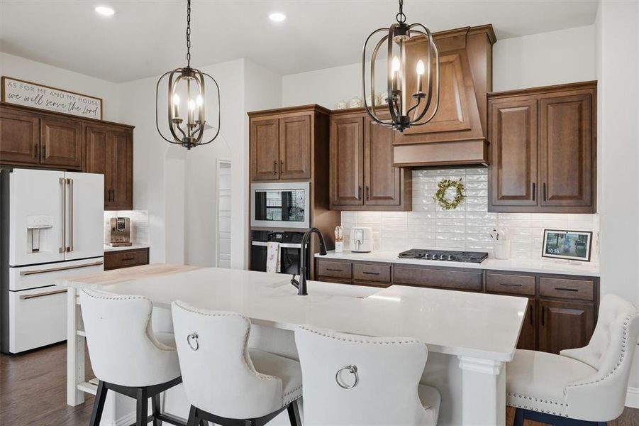 Furnished interior view inside a new home in Abe's Landing, Granbury (Image 27).