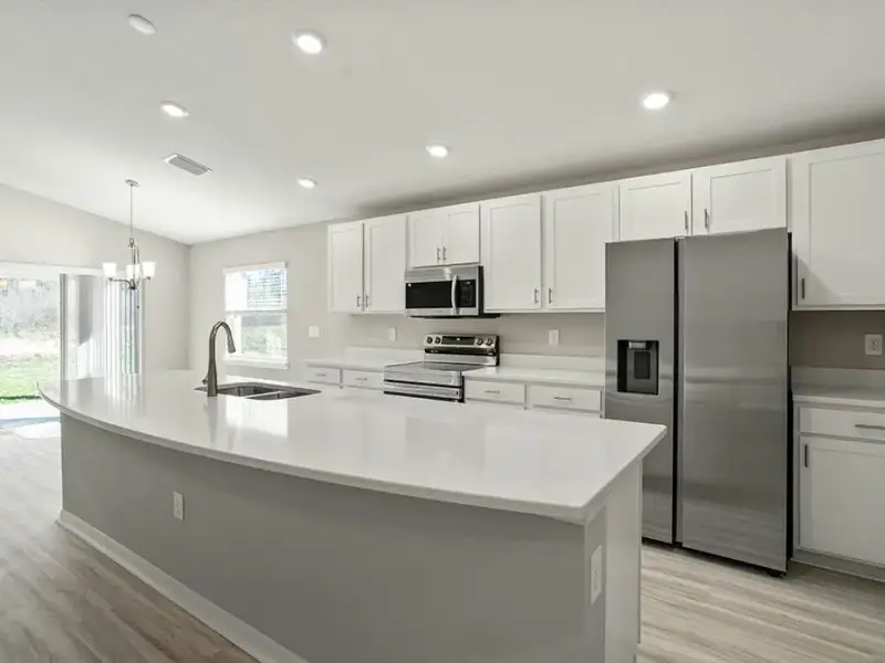 Brand-new 4 bedroom home for sale in Ruskin, FL!