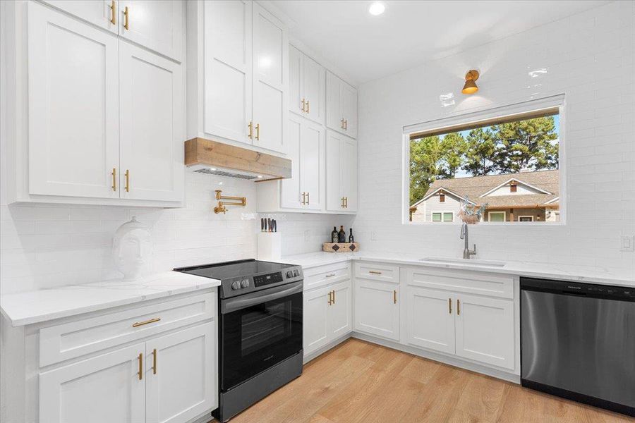 Furnished interior view inside a new home in , Bastrop (Image 13). Furnished interior view inside a new home in , Bastrop (Image 13).