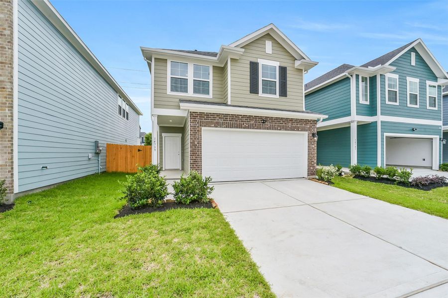Front exterior of a new home in , Houston, TX, highlighting curb appeal (Image 2). Front exterior of a new home in , Houston, TX, highlighting curb appeal (Image 2).