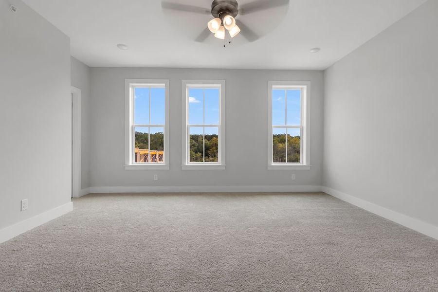 Spacious, unfurnished interior of a new home in Echo Park, Suwanee (Image 34).