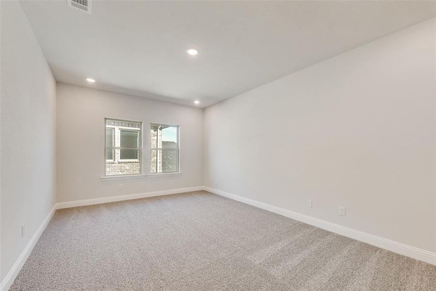 Spacious, unfurnished interior of a new home in Villages of Hurricane Creek, Anna (Image 23). Spacious, unfurnished interior of a new home in Villages of Hurricane Creek, Anna (Image 23).