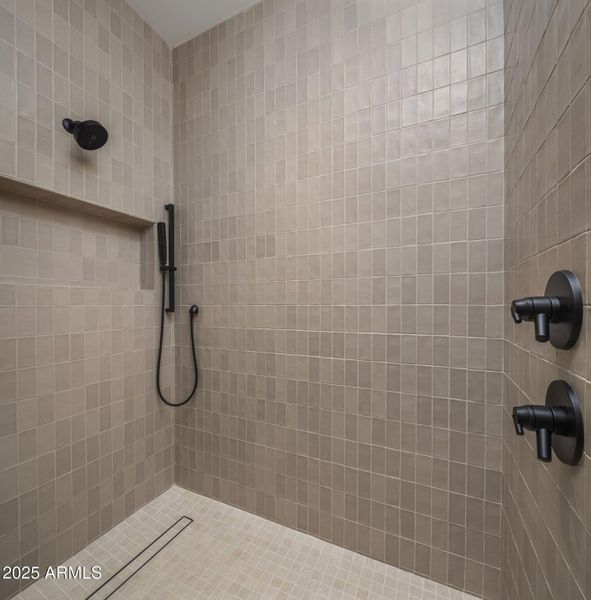 30-web-or-mls-IMG_4477 30-web-or-mls-IMG_4477