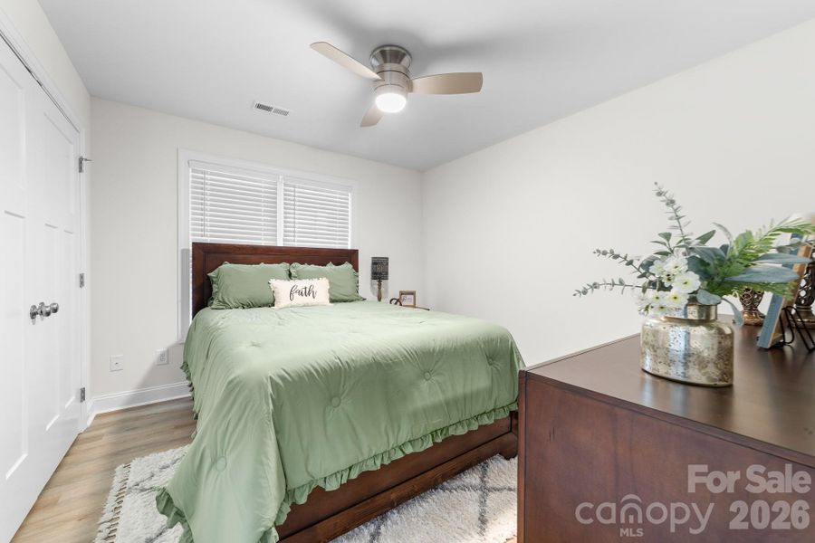 2nd bedroom