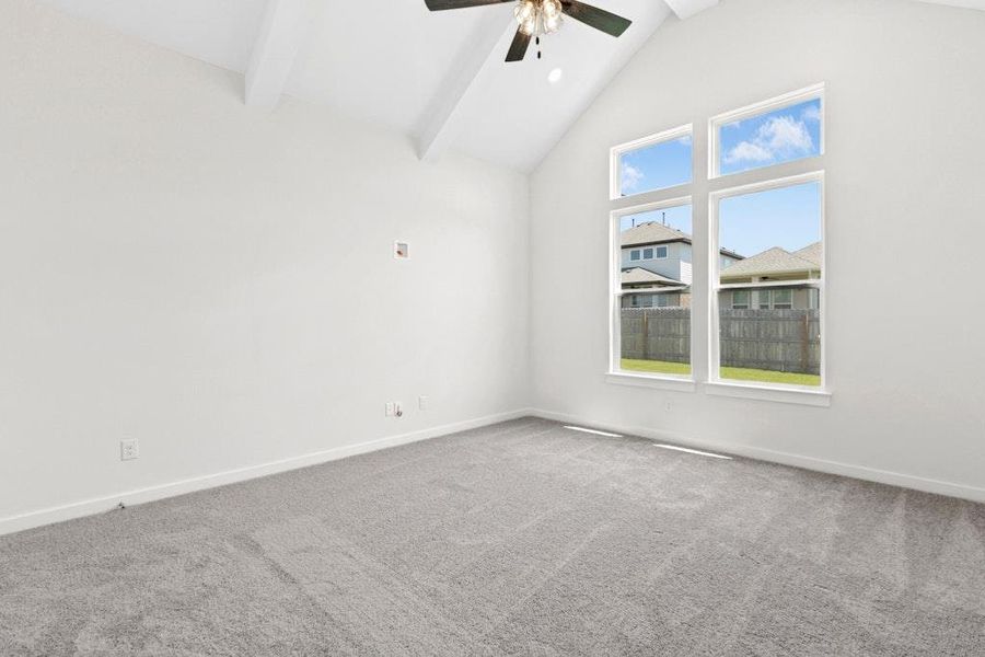 Spacious, unfurnished interior of a new home in University Heights, Round Rock (Image 18).