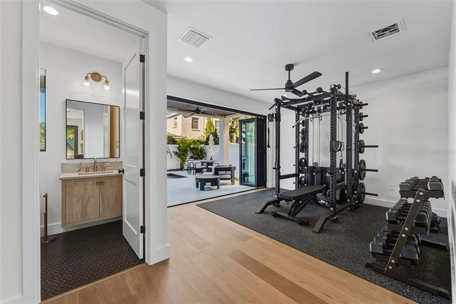 Image 33 of a home in .