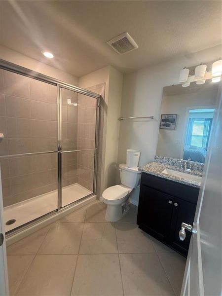 Furnished interior view inside a new home in Windsor Cay Resort, Clermont (Image 9).