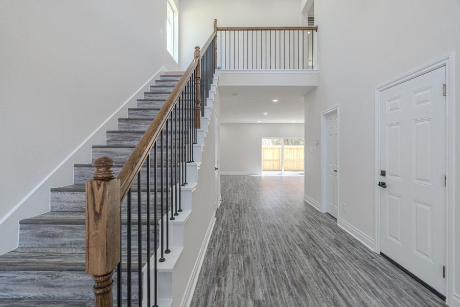 Spacious, unfurnished interior of a new home in , Houston (Image 26).