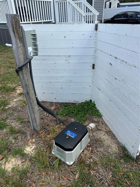 Exterior details and patio area of a home in , Ocala (Image 21).