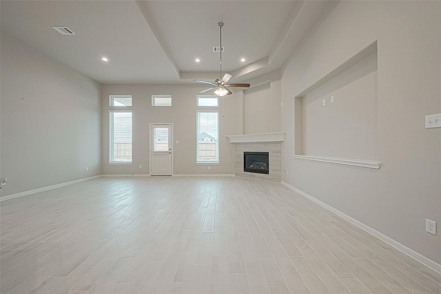 Spacious, unfurnished interior of a new home in River Ranch, Dayton (Image 17).