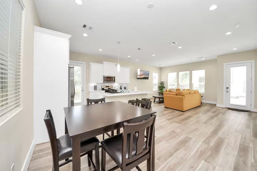 Furnished interior view inside a new home in , Houston (Image 39). Furnished interior view inside a new home in , Houston (Image 39).