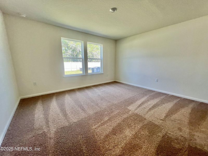 Spacious, unfurnished interior of a new home in Copper Ridge, Jacksonville (Image 5).
