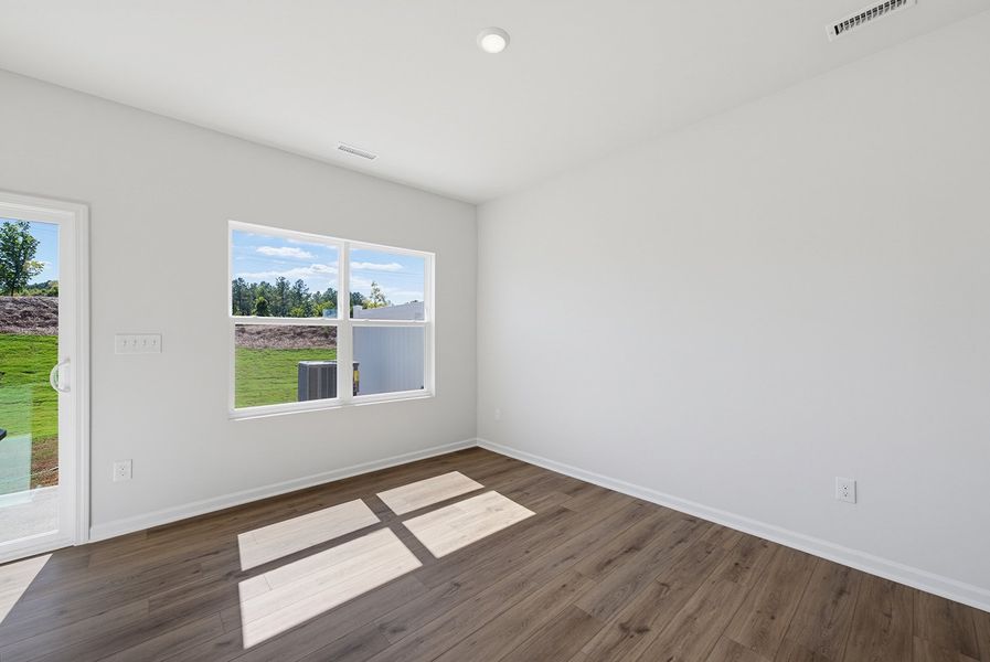 Spacious, unfurnished interior of a new home in Sweetbrier, Durham (Image 18).
