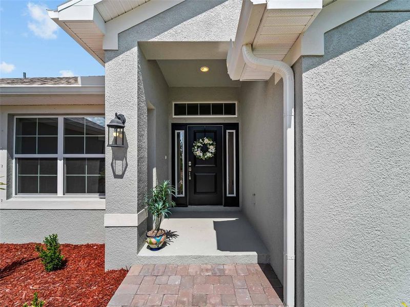 Exterior details and patio area of a home in Port Charlotte, Port Charlotte (Image 37).