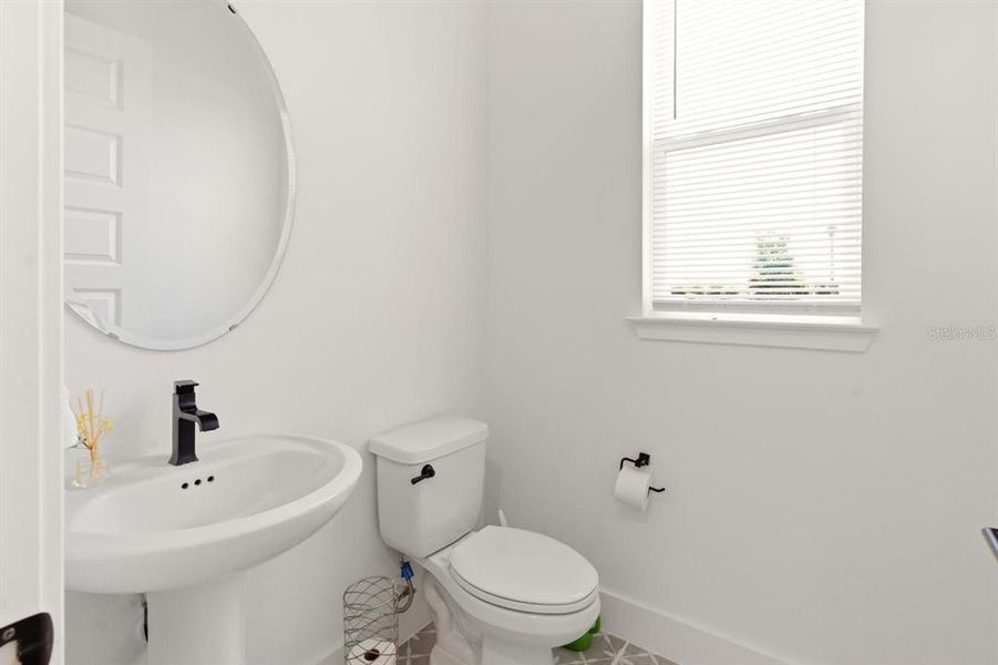 Furnished interior view inside a new home in , Winter Garden (Image 33).