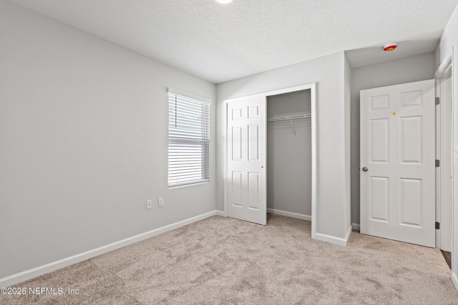 Spacious, unfurnished interior of a new home in , Jacksonville (Image 18).