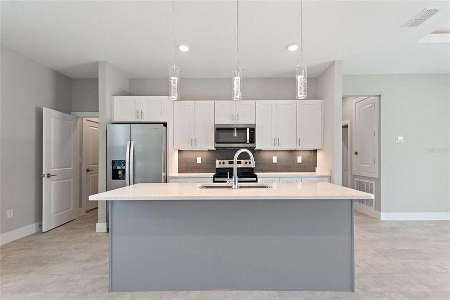 Furnished interior view inside a new home in , Arcadia (Image 8).