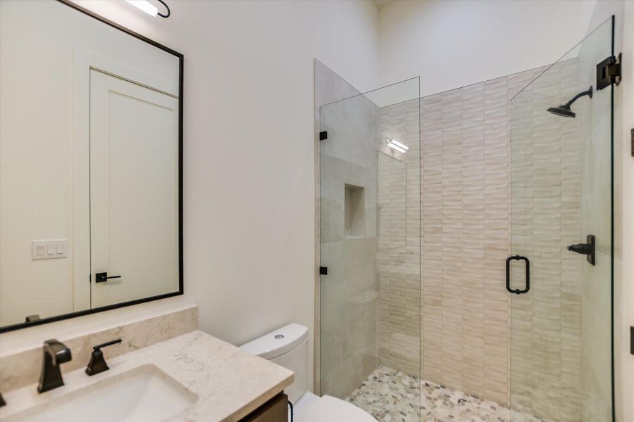 Furnished interior view inside a new home in , Horseshoe Bay (Image 14).