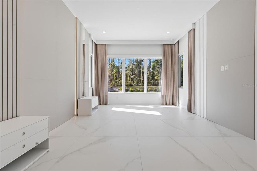 Spacious, unfurnished interior of a new home in , Montverde (Image 60).