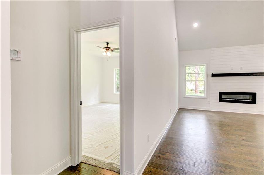 Spacious, unfurnished interior of a new home in , Villa Rica (Image 55).