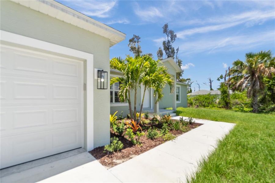Exterior details and patio area of a home in , Port Charlotte (Image 4). Exterior details and patio area of a home in , Port Charlotte (Image 4).