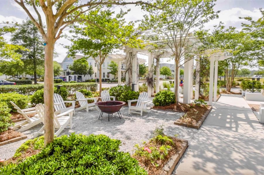 Community amenities in , Summerville (Image 38).