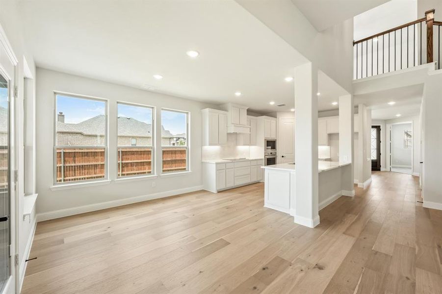 Spacious, unfurnished interior of a new home in The Oasis at North Grove 75-80, Waxahachie (Image 24). Spacious, unfurnished interior of a new home in The Oasis at North Grove 75-80, Waxahachie (Image 24).