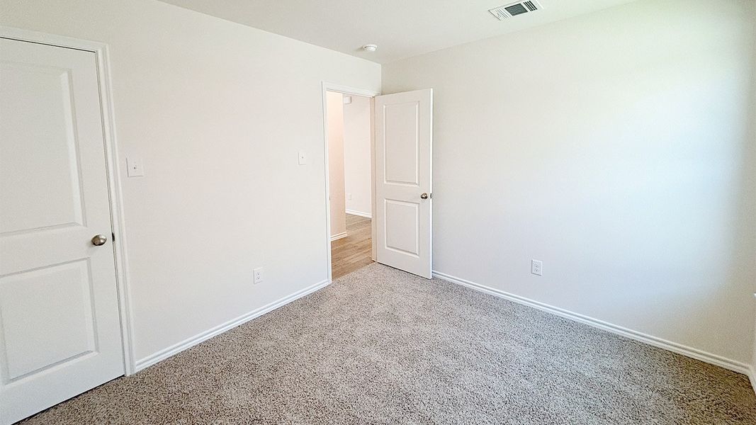 Spacious, unfurnished interior of a new home in Elevon, Lavon (Image 18). Spacious, unfurnished interior of a new home in Elevon, Lavon (Image 18).