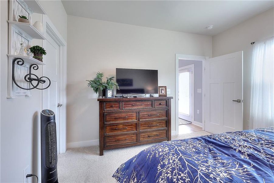Furnished interior view inside a new home in , Hoschton (Image 9).