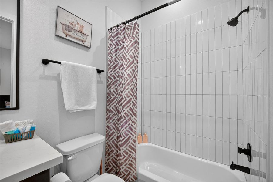 Furnished interior view inside a new home in , Houston (Image 13).