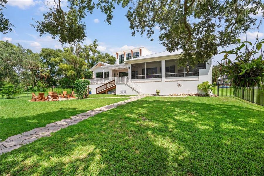 Front exterior of a new home in , Riverview, FL, highlighting curb appeal (Image 19).