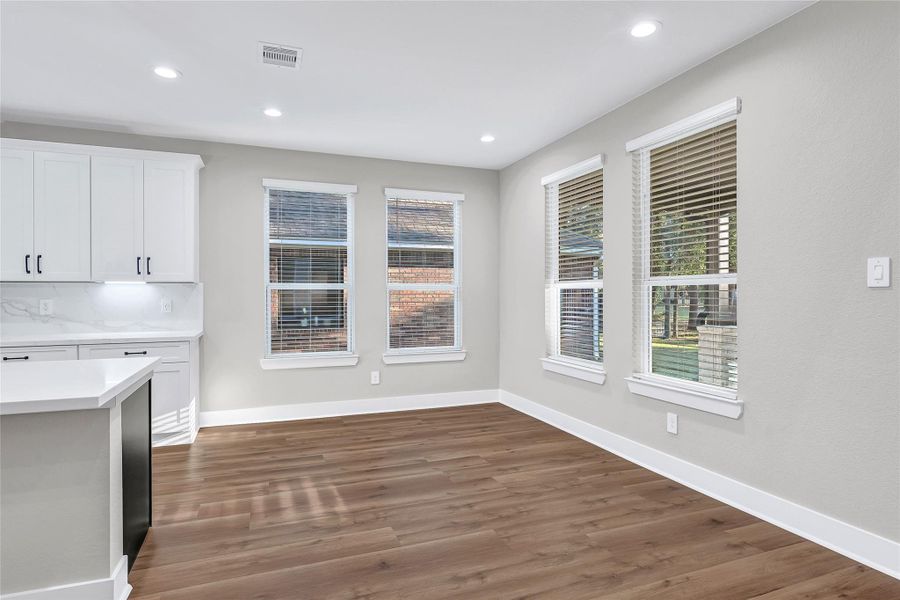 Spacious, unfurnished interior of a new home in , Montgomery (Image 26).