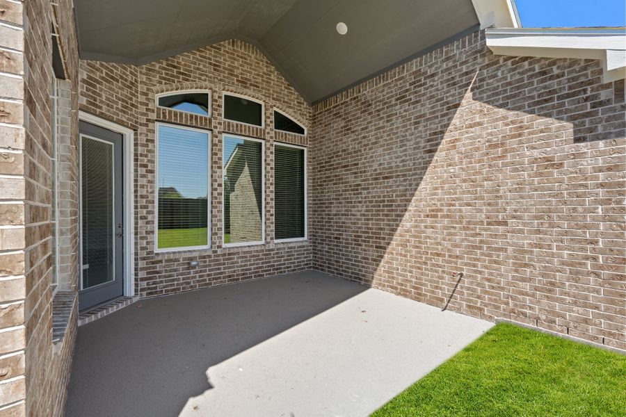 Exterior details and patio area of a home in Jordan Ranch, Fulshear (Image 3). Exterior details and patio area of a home in Jordan Ranch, Fulshear (Image 3).